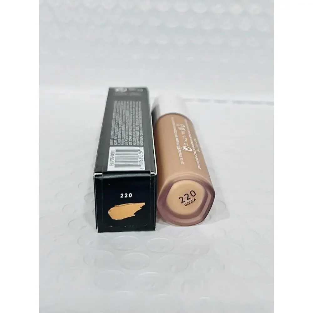 FENTY Pro Filt'r Instant‎ Retouch Concealer #220 Medium 0.2oz New in Box